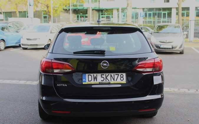 Opel Astra cena 64900 przebieg: 53722, rok produkcji 2020 z Wrocław małe 326